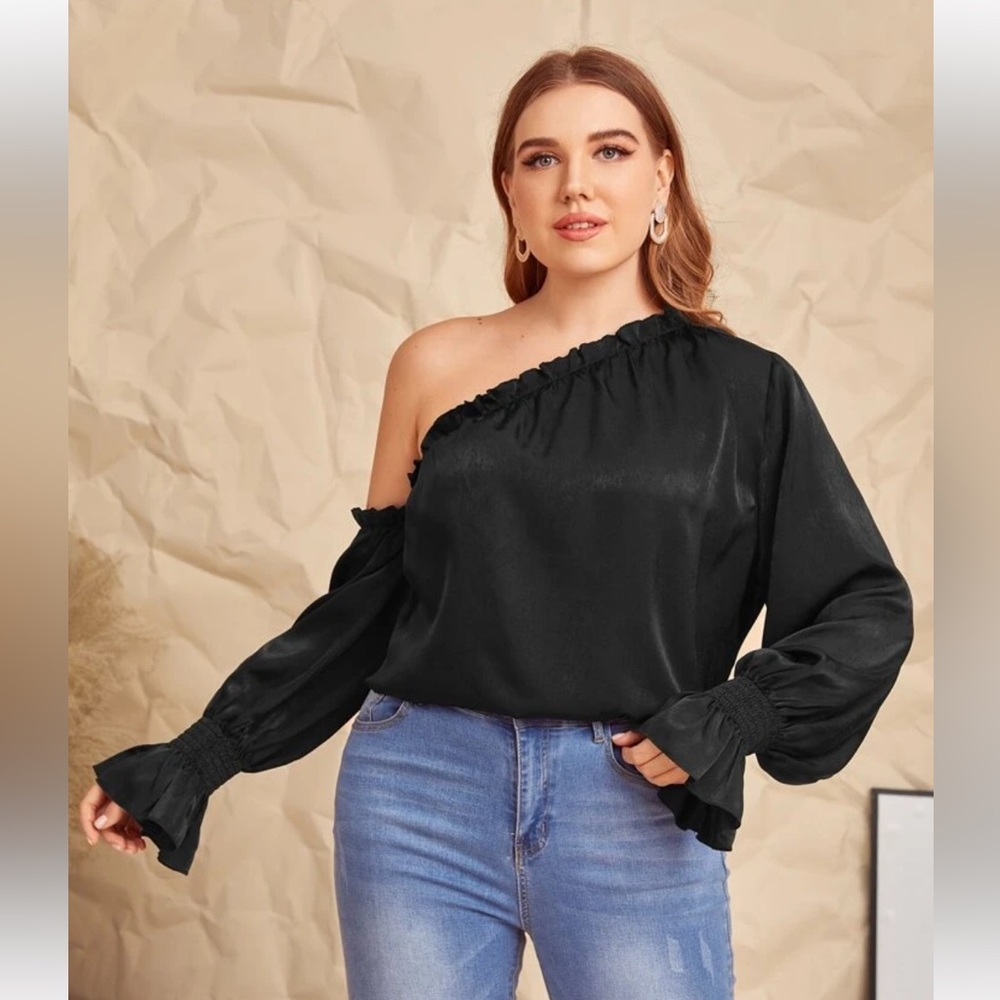 SHEIN | Asymmetrical Neck Flounce Sleeve Top